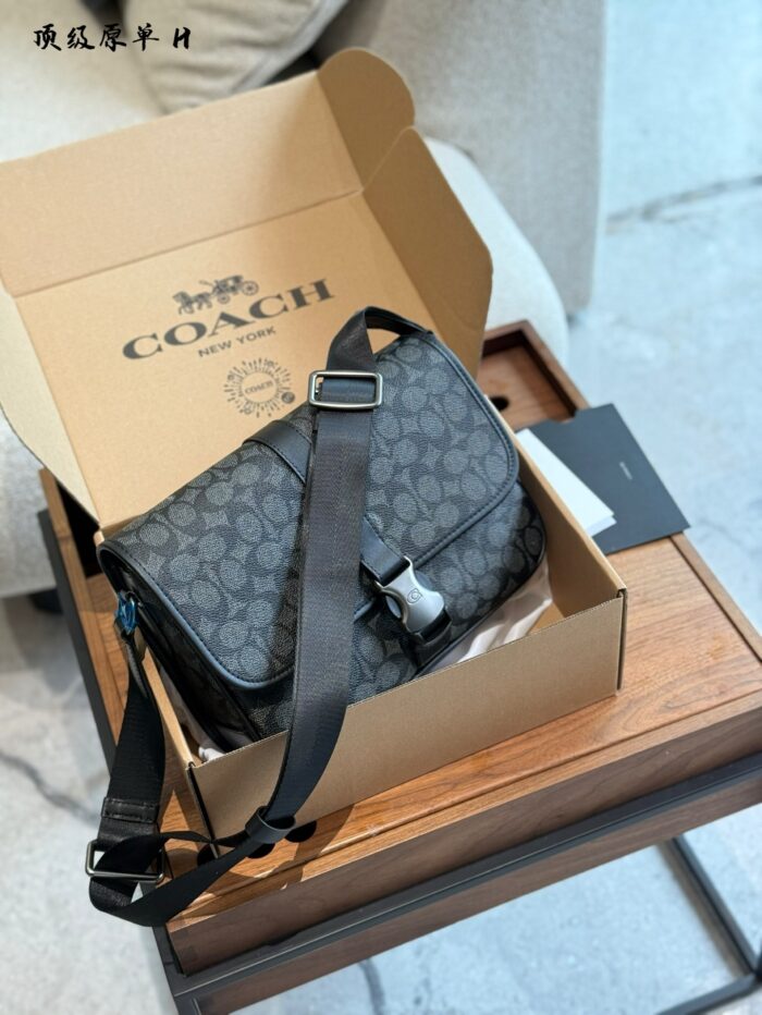 Coach Men'S Commuter Messenger Bag Minimalist, Stylish, Versatile, Generous Capacity - Image 2