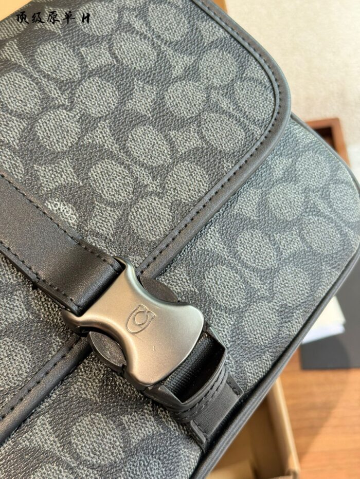Coach Men'S Commuter Messenger Bag Minimalist, Stylish, Versatile, Generous Capacity - Image 6