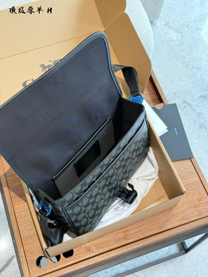 Coach Men'S Commuter Messenger Bag Minimalist, Stylish, Versatile, Generous Capacity - Image 9
