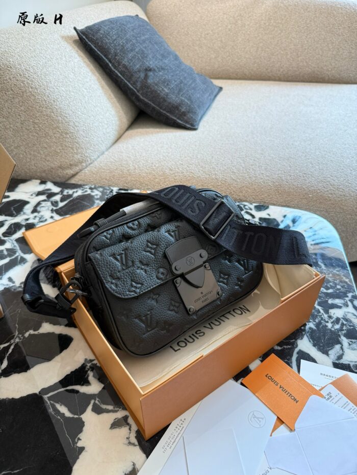 Louis Vuitton S-Lock Series Men'S Monogram Calfskin Embossed Messenger Bag Stylish And Practical - Image 2