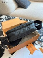 Louis Vuitton S-Lock Series Men'S Monogram Calfskin Embossed Messenger Bag Stylish And Practical - Image 4