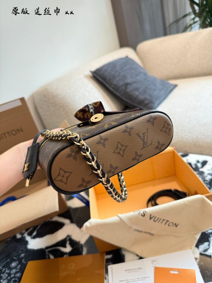 Louis Vuitton Vanity Classic Monogram Makeup Bag Minimalist And Stylish Durable Canvas Zip Closure Adjustable Shoulder Strap - Image 8
