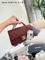 Chanel 25B Calfskin Cfhandle Double C Logo Pendant Handle Bag - Image 4