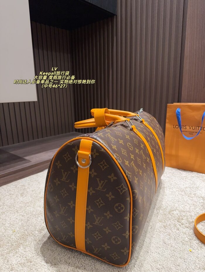 Louis Vuitton Keepall Travel Bag Large Capacity - Essential For Holidays And Travel - Image 4