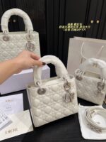 Dior Lady Dior Bag Comfortable And Refined Simple And Elegant An Elegant Commuter Bag - Image 7
