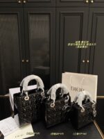 Dior Lady Dior Bag Comfortable And Refined Simple And Elegant An Elegant Commuter Bag - Image 10
