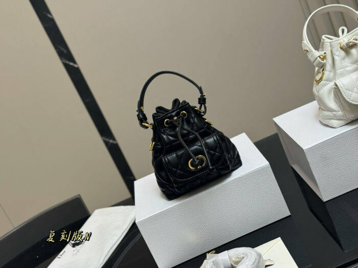 Dior Caro Exquisite Bucket Bag Compact And Lightweight Adjustable Shoulder Strap Lady-Like - Image 2