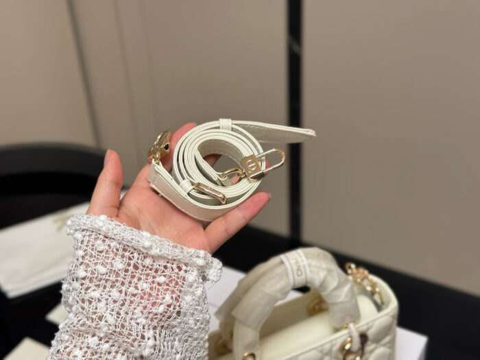 Dior Lady Horizontal Diana Bag 2025 New Style Double Strap Handbag/Shoulder Bag - Image 3