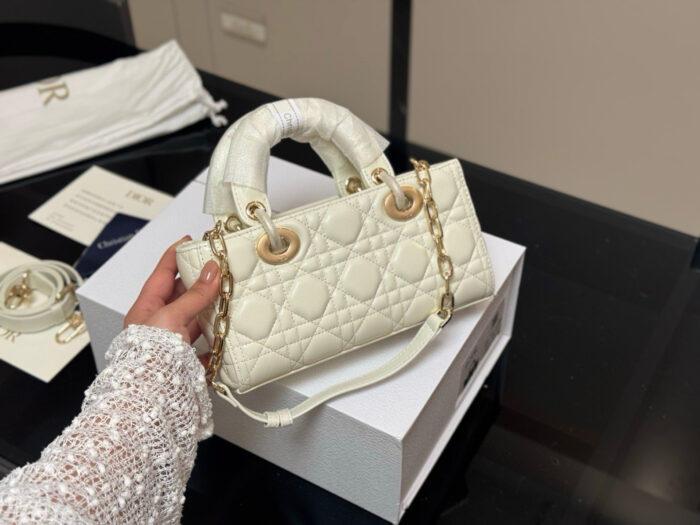 Dior Lady Horizontal Diana Bag 2025 New Style Double Strap Handbag/Shoulder Bag - Image 7