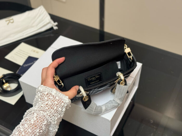 Dior Lady Horizontal Diana Bag 2025 New Style Dual Straps - Image 4