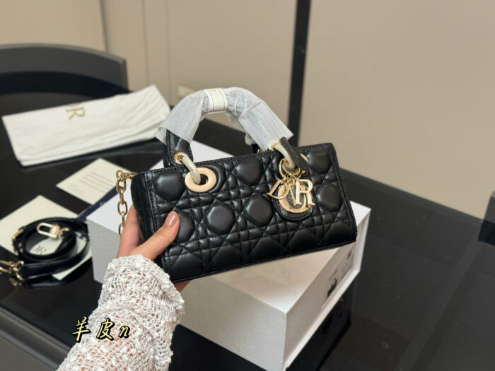 Dior Lady Horizontal Diana Bag 2025 New Style Dual Straps - Image 5