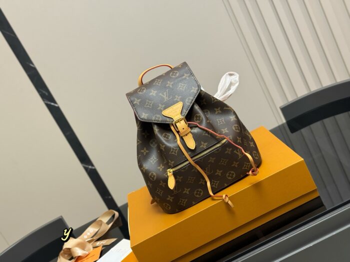 Louis Vuitton Classic Matching Pattern With Cowhide Backpack - Image 1