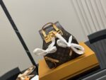 Louis Vuitton Classic Matching Pattern With Cowhide Backpack - Image 7