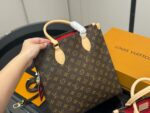 Louis Vuitton Sac Plat Bb Monogram Music Score Bag Lightweight And Comfortable - Image 2