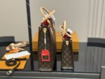 Louis Vuitton Sac Plat Bb Monogram Music Score Bag Lightweight And Comfortable - Image 7