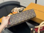 Louis Vuitton Sac Plat Bb Monogram Music Score Bag Lightweight And Comfortable - Image 9