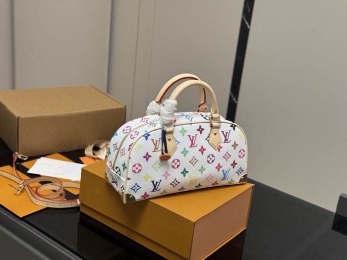 Louis Vuitton Hangon Bowling Bag: Compact Yet Spacious. - Image 8