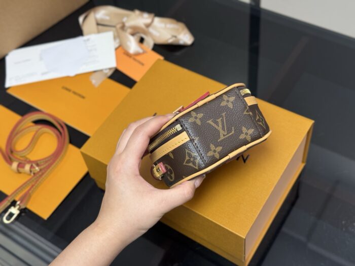 Louis Vuitton Mini Round Bag Charming Design - Image 8