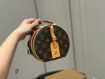 Louis Vuitton Mini Round Bag Charming Design - Image 9