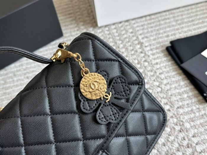 Chanel 25S Series Small Caviar Grain Leather Quilted Bag - Refined And Durable - Image 6