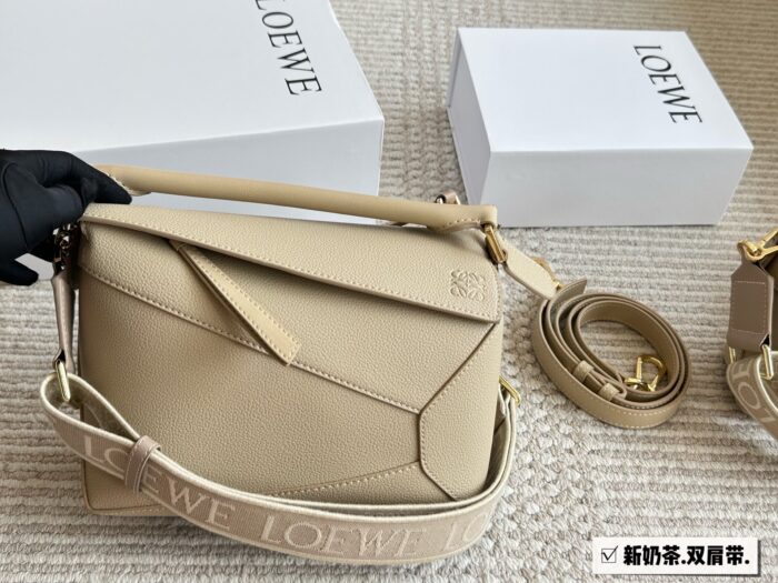 Loewe Puzzle Geometric Bag Cowhide Double Shoulder Strap - Image 3