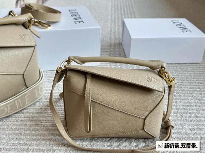 Loewe Puzzle Geometric Bag Cowhide Double Shoulder Strap - Image 7