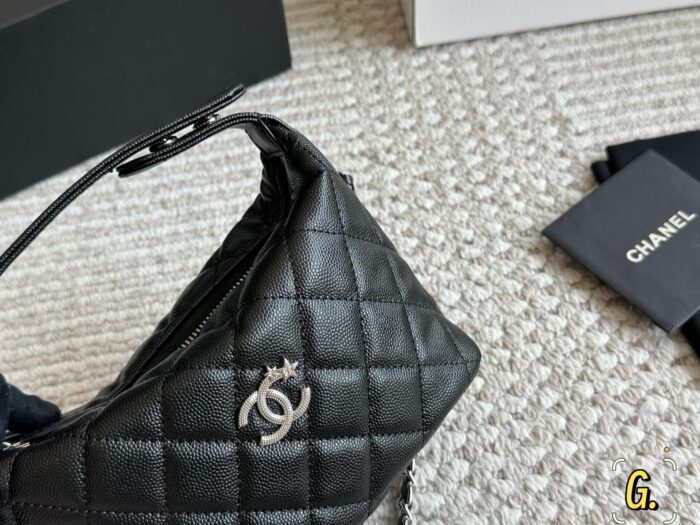 Chanel 25C Hobo Classic Chain Evening Bag/Lunchbox Bag - Cowhide Leather - Detachable Adjustable Chain Strap - Image 3