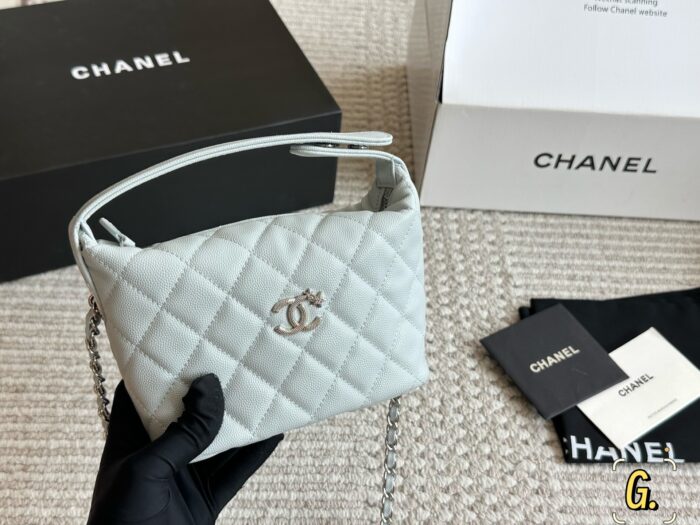 Chanel 25C Hobo Classic Chain Evening Bag/Lunchbox Bag - Cowhide Leather - Detachable Adjustable Chain Strap - Image 13