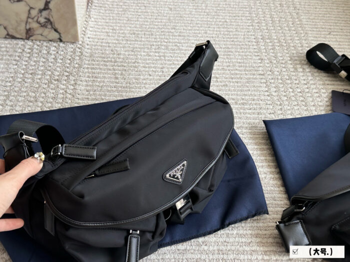 Prada Men'S Chest Bag/Messenger Bag Workwear Style Distinctive Texture - Image 4