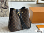Louis Vuitton Noé Bucket Bag Soft Texture Crossbody/Single Shoulder - Image 13