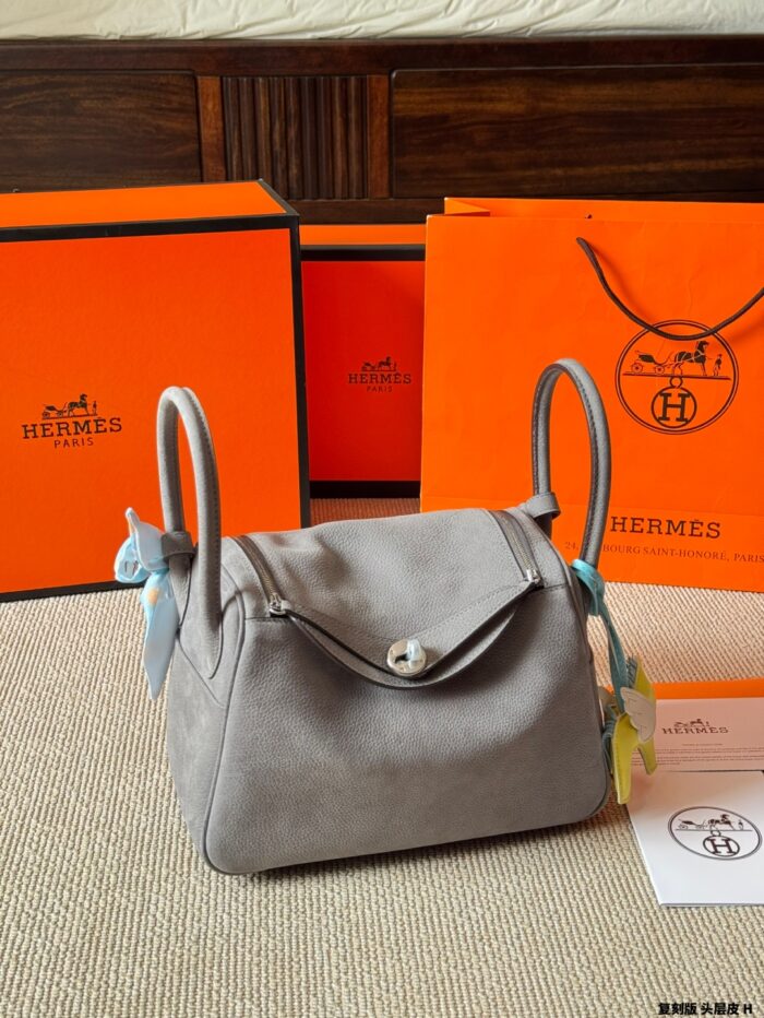 Hermes Lindy26 Full-Grain Leather Casual Lindy Bag - Image 2