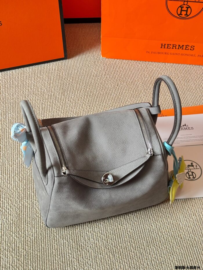 Hermes Lindy26 Full-Grain Leather Casual Lindy Bag - Image 4