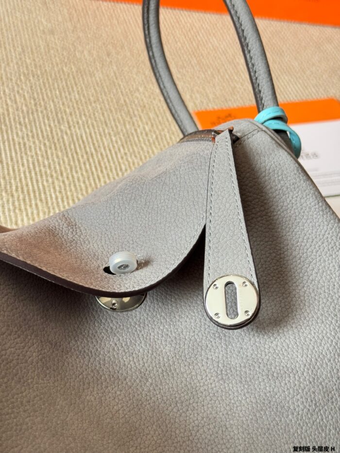 Hermes Lindy26 Full-Grain Leather Casual Lindy Bag - Image 8