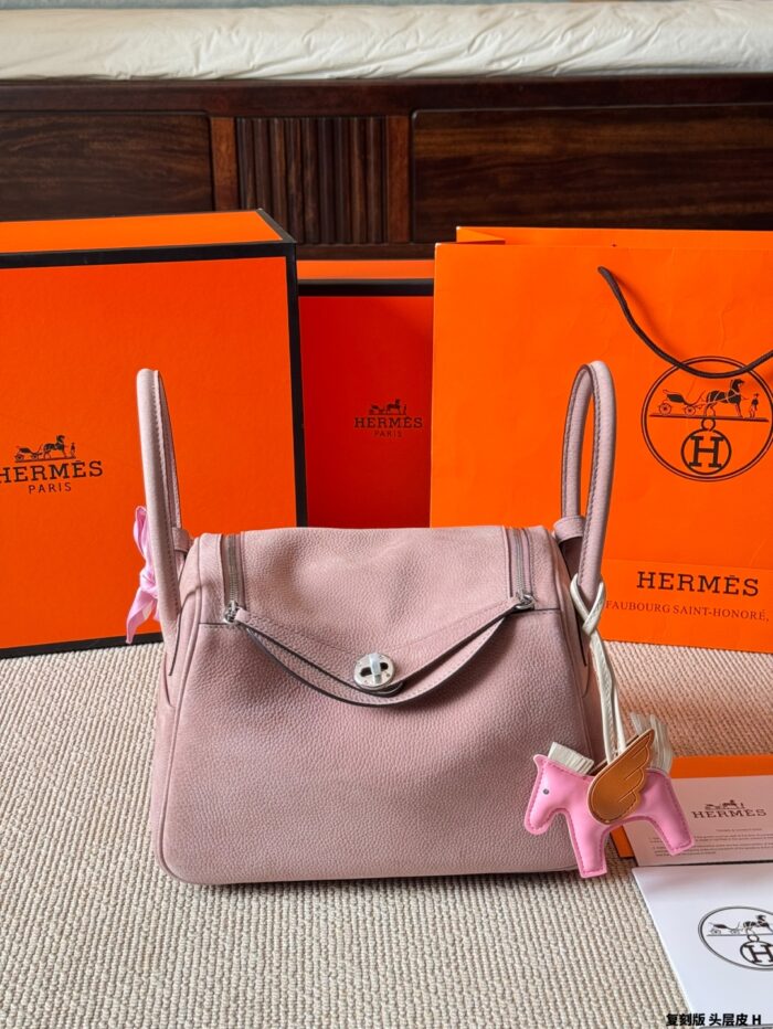 Hermes Lindy26 Full-Grain Leather Casual Lindy Bag - Image 11