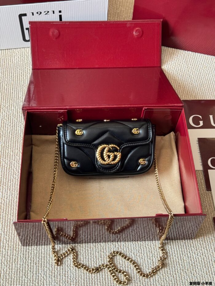 Gucci Gg Marmont Replica Lambskin Quilted V-Shaped Leather Double G Rivet Shoulder Bag - Image 4