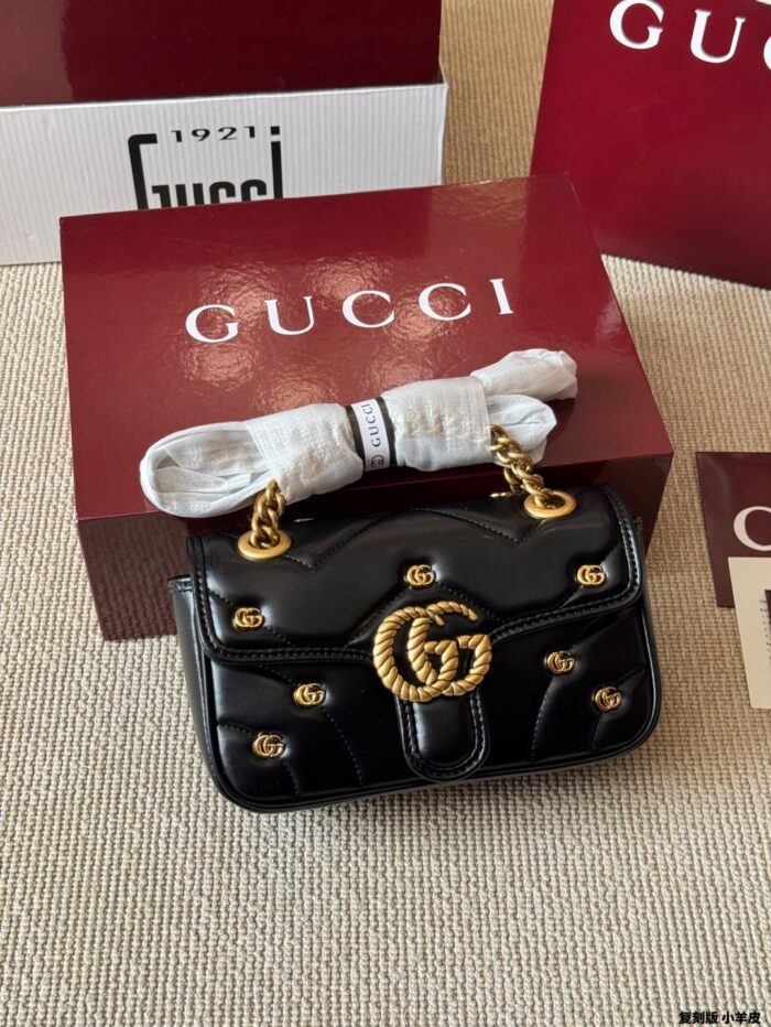 Gucci Gg Marmont Replica Lambskin Quilted V-Shaped Leather Double G Rivet Shoulder Bag - Image 5