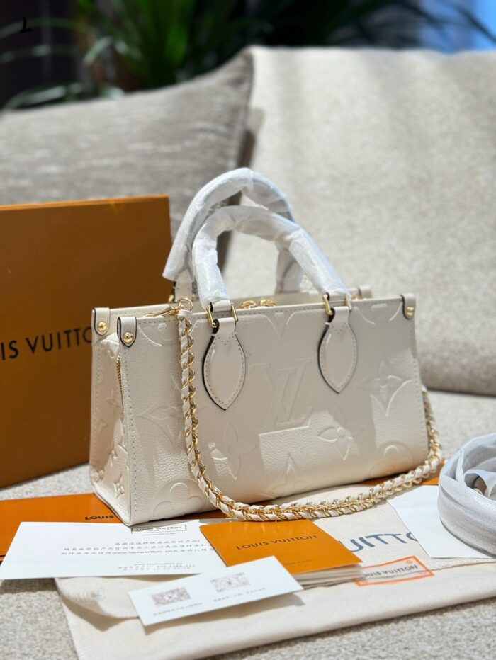 Louis Vuitton On The Go Horizontal Small Handbag - Elephant Grey/Embossed Excellent Capacity And Design. - Image 7