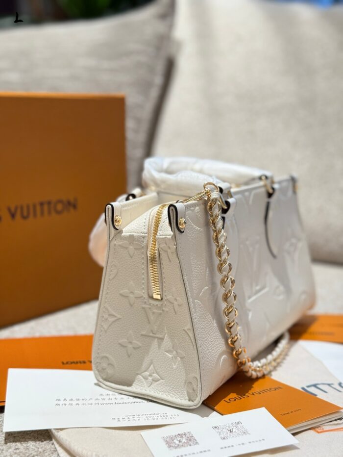 Louis Vuitton On The Go Horizontal Small Handbag - Elephant Grey/Embossed Excellent Capacity And Design. - Image 9