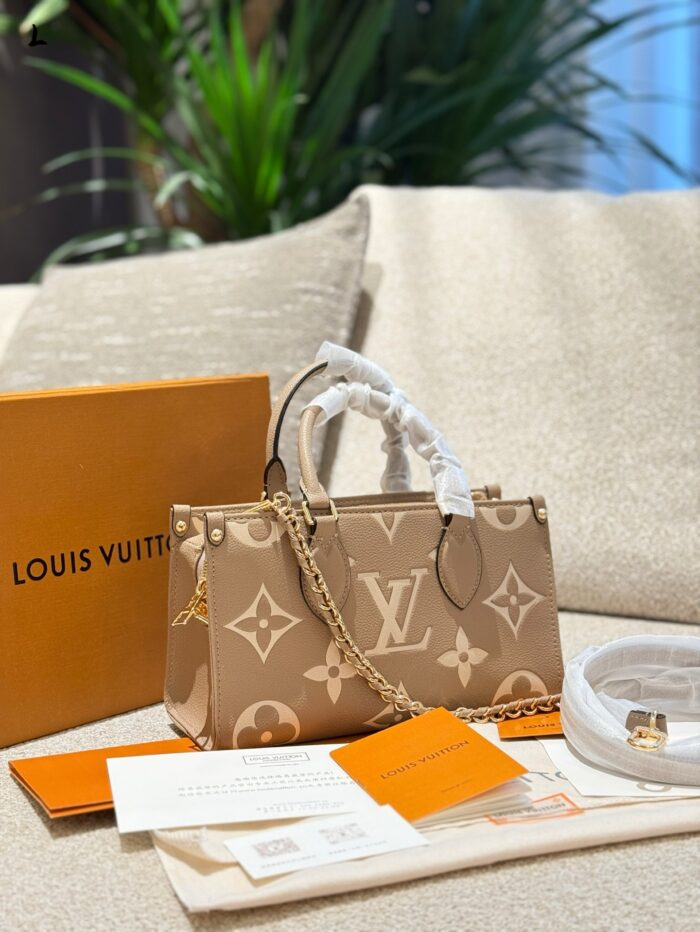 Louis Vuitton On The Go Horizontal Small Handbag - Elephant Grey - Spacious Yet Refined Design - Image 2