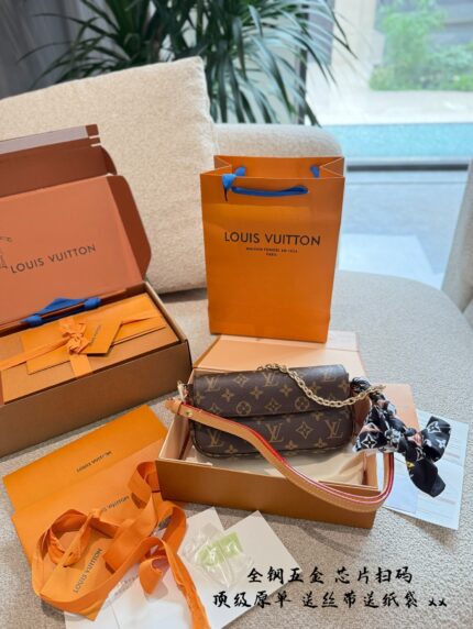 Louis Vuitton Ivy Monogram Canvas Handbag With Detachable Shoulder Strap And Chain