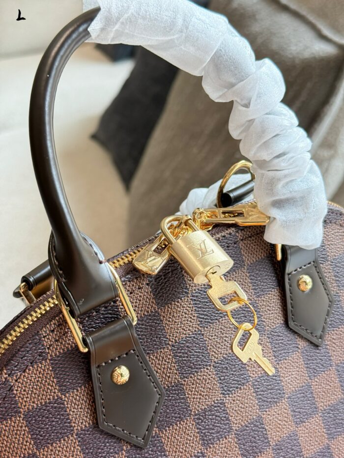 Louis Vuitton Alma Bb Monogram Multicolore Shell Bag Classic And Practical, Authentic High-Quality - Image 3