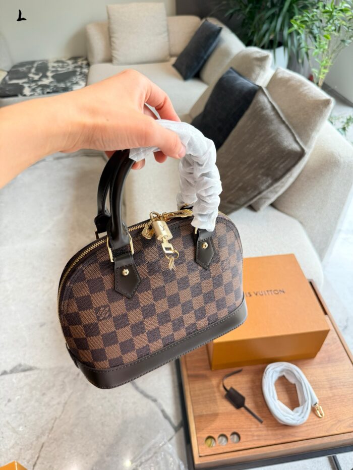 Louis Vuitton Alma Bb Monogram Multicolore Shell Bag Classic And Practical, Authentic High-Quality - Image 7