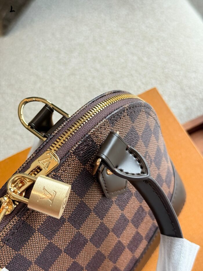 Louis Vuitton Alma Bb Monogram Multicolore Shell Bag Classic And Practical, Authentic High-Quality - Image 9