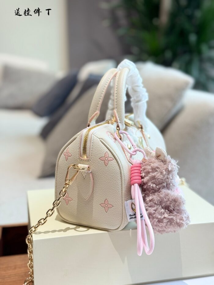 Louis Vuitton May New Release: Light Cream Strawberry Speedy 20 Handbag/Shoulder Bag/Crossbody Bag - Limited Edition - Image 4