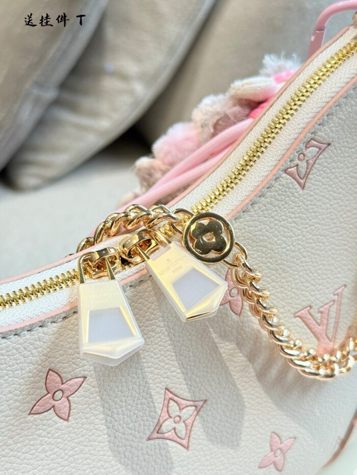 Louis Vuitton May New Release: Creamy Strawberry Croissant Bag Creamy White With Strawberry Sauce Multiple Carrying Styles For Youthful Charm - Image 7