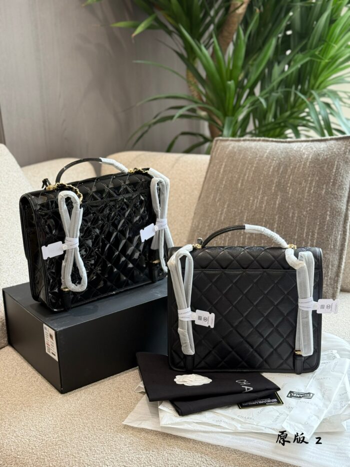 Chanel 22K Lacquered Leather Backpack - Black & Gold Vintage School Style - Image 4
