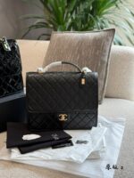 Chanel 22K Lacquered Leather Backpack - Black & Gold Vintage School Style - Image 5