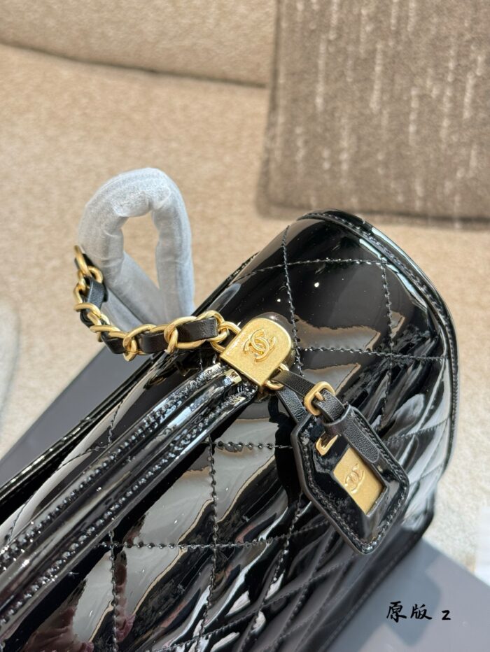 Chanel 22K Lacquered Leather Backpack - Black & Gold Vintage School Style - Image 8