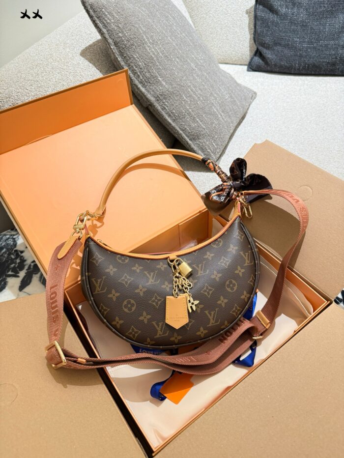 Louis Vuitton Looping New Size Dual Shoulder Straps Bag Attachment Double Box Packaging - Image 1