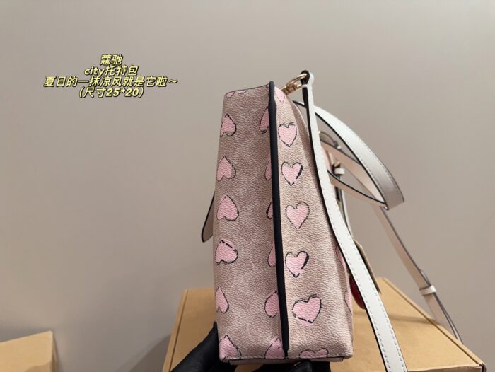 Coach City Tote Bag Minimalist, Versatile And Practical For Daily Use - Image 3